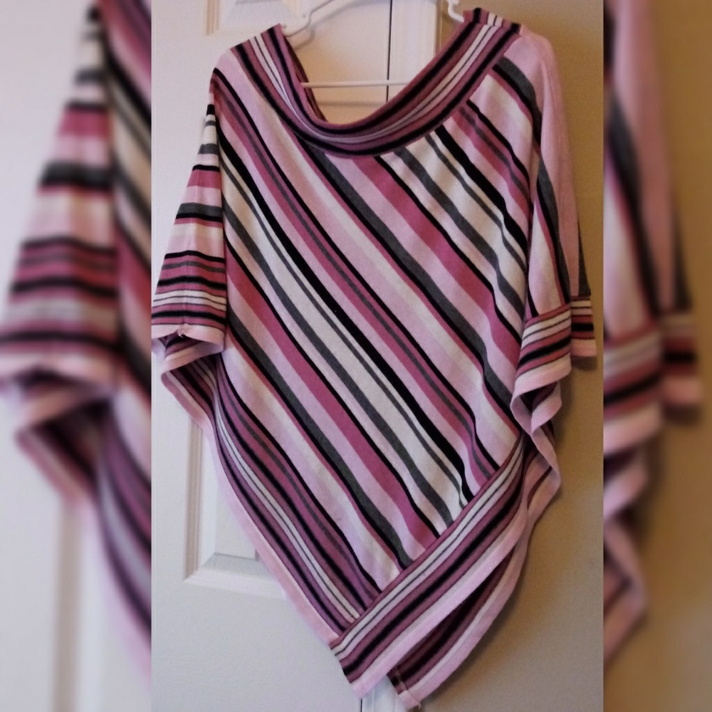 Stripped Puncho by Cool Wear